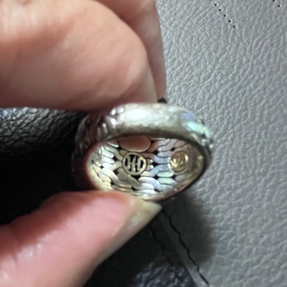 John Hardy Gold and Silver Oval Ring - Picture 5 of 5